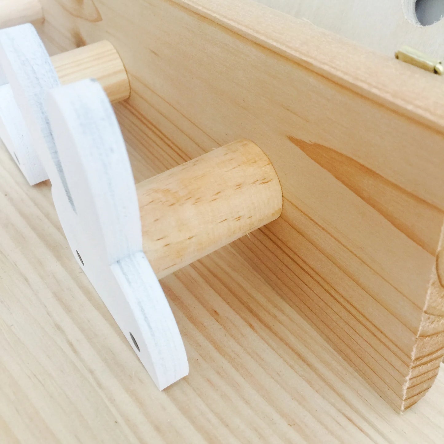 Nordic Style Creative Home Hook Clothes Hanging Children Room Rabbit Solid Wood Storage Racks Bow Clapboard Home Decoration